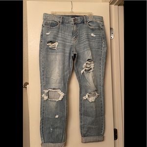 Fashion Nova Famous Girl Mid-Rise Jeans Size 15 LightBlueWash